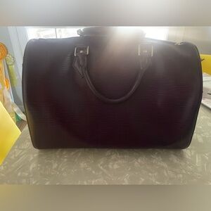 Louis Vuitton speedy